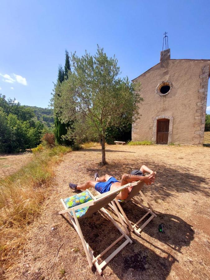 Logement D'Exception Pres Du Colorado Provencal Dans Une Residence Au Calme Avec Piscine Offrant Une Vue Imprenable Sur Le Luberon Depuis Sa Terrasse Viens Εξωτερικό φωτογραφία